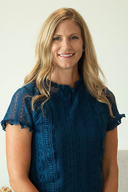 Dr. Stephanie Curts